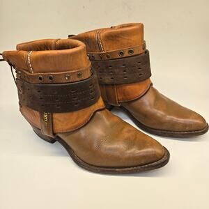 VTG Womens 7.5 Wrangler Brown Leather Fold-over Style Western Cowboy Ankle Boots
